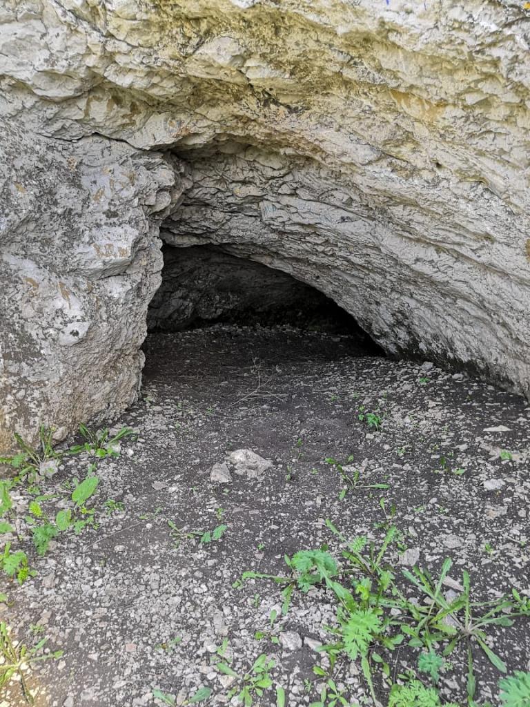 Альянкина пещера