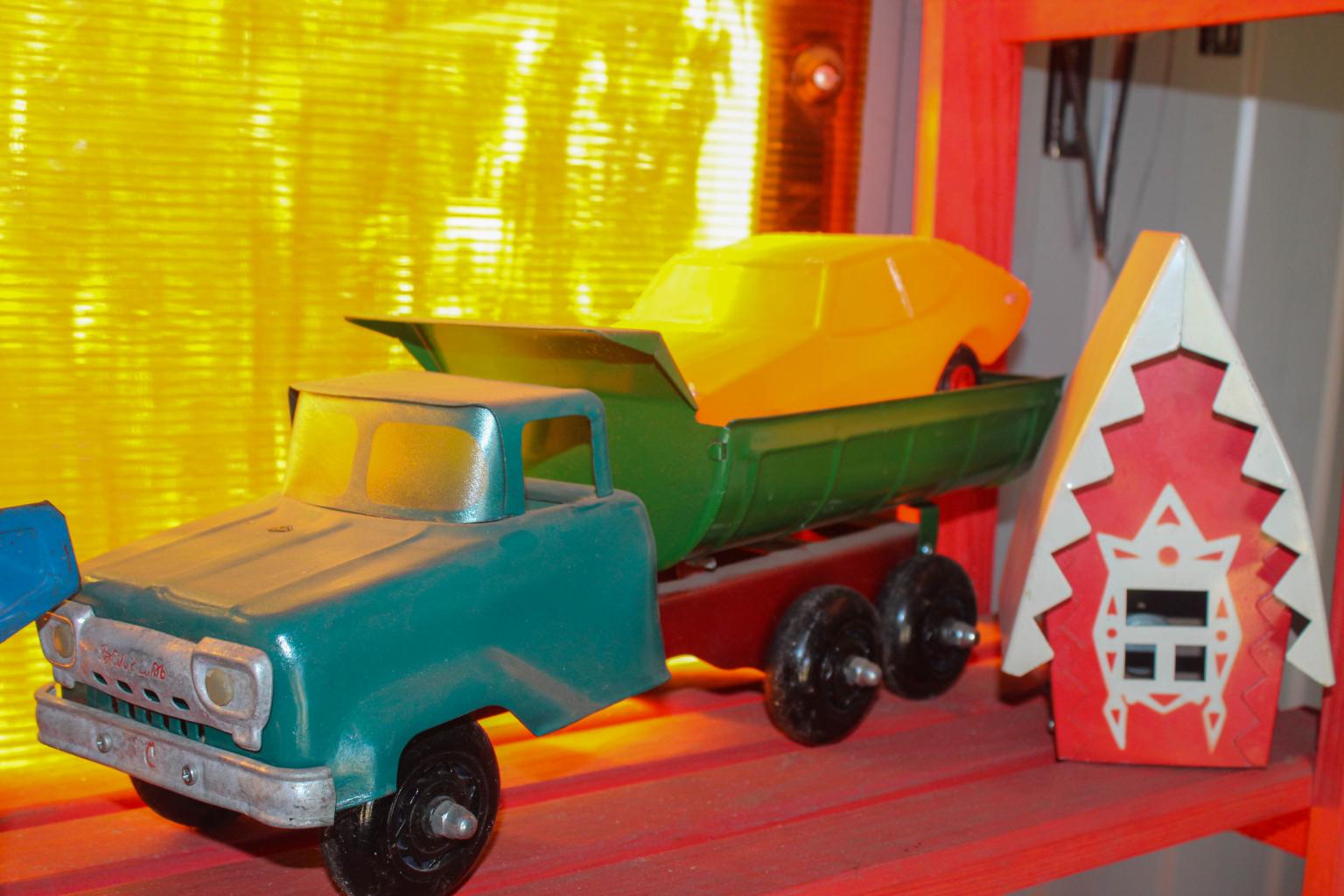 Музей советских автомобилей и игрушек