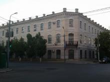 Здание американской гостиницы